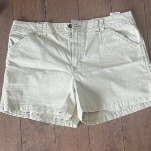 NWT - Women's Lee Khaki Shorts